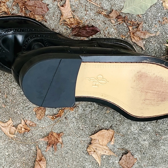 COLE HAAN Modern Classic Wingtip Oxford (EUC)